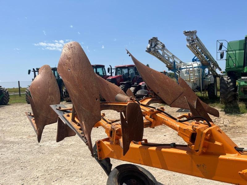 Pflug of the type Huard SPF 6E NSH, Gebrauchtmaschine in PITHIVIERS Cedex (Picture 8)