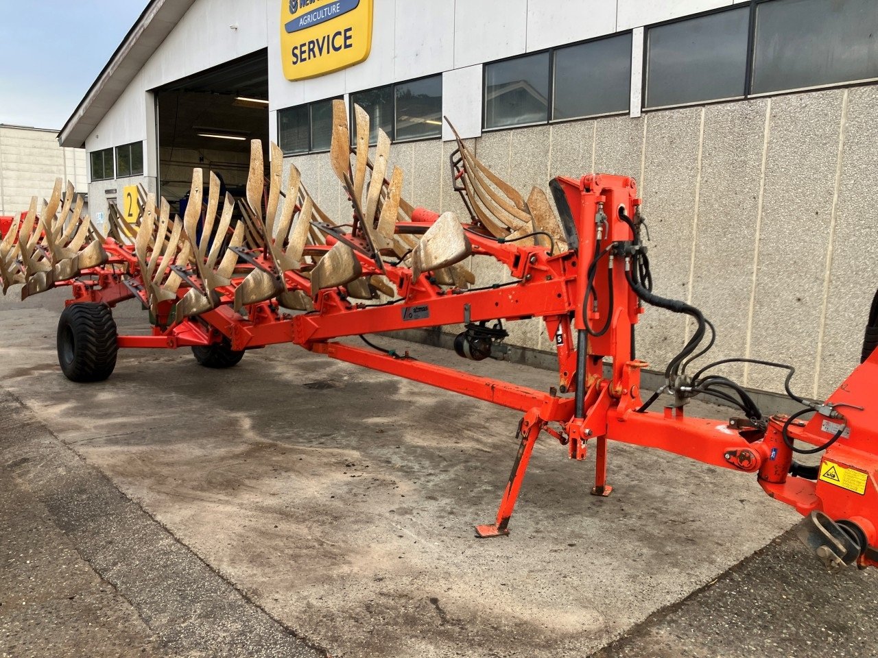 Pflug типа Kuhn 7 x Manager kærreplov, Gebrauchtmaschine в Brønderslev (Фотография 1)