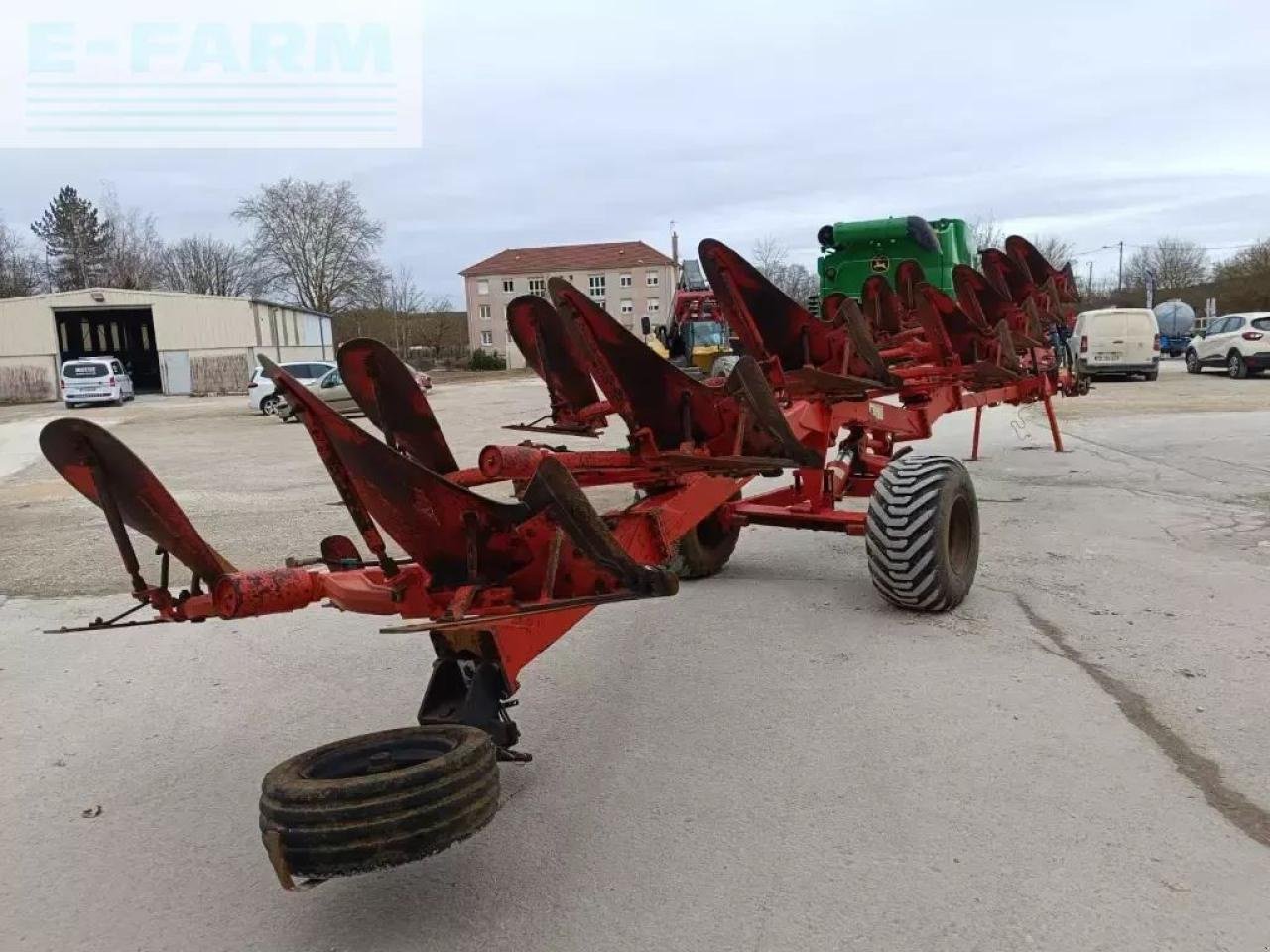 Pflug Türe ait Kuhn manager f8, Gebrauchtmaschine içinde CHAUVONCOURT (resim 7)