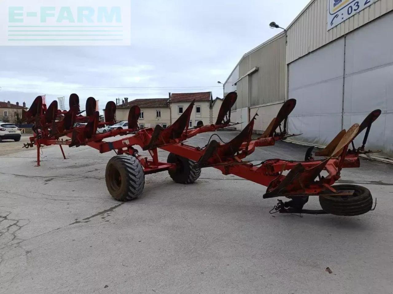 Pflug Türe ait Kuhn manager f8, Gebrauchtmaschine içinde CHAUVONCOURT (resim 9)