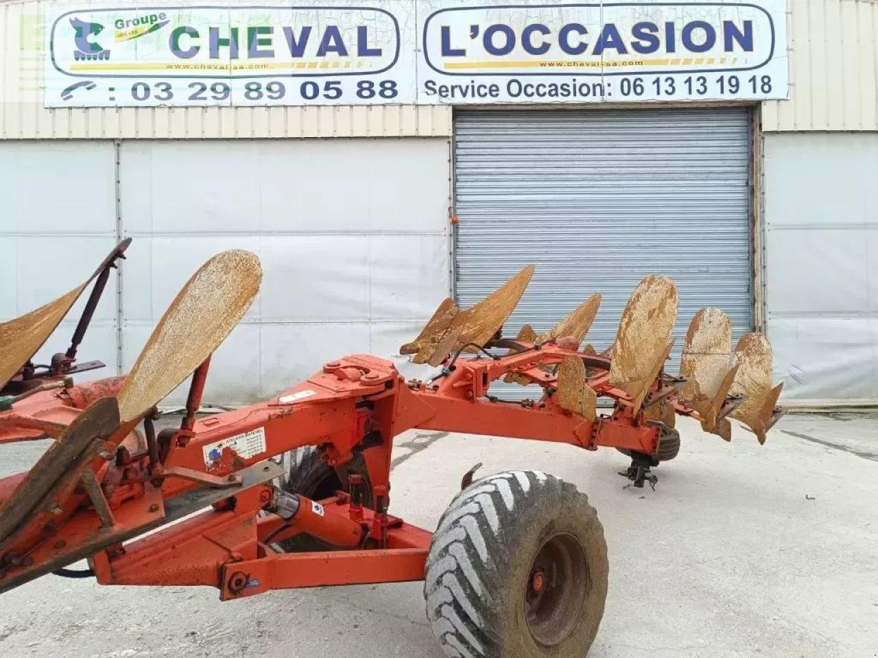 Pflug Türe ait Kuhn manager f8, Gebrauchtmaschine içinde CHAUVONCOURT (resim 10)