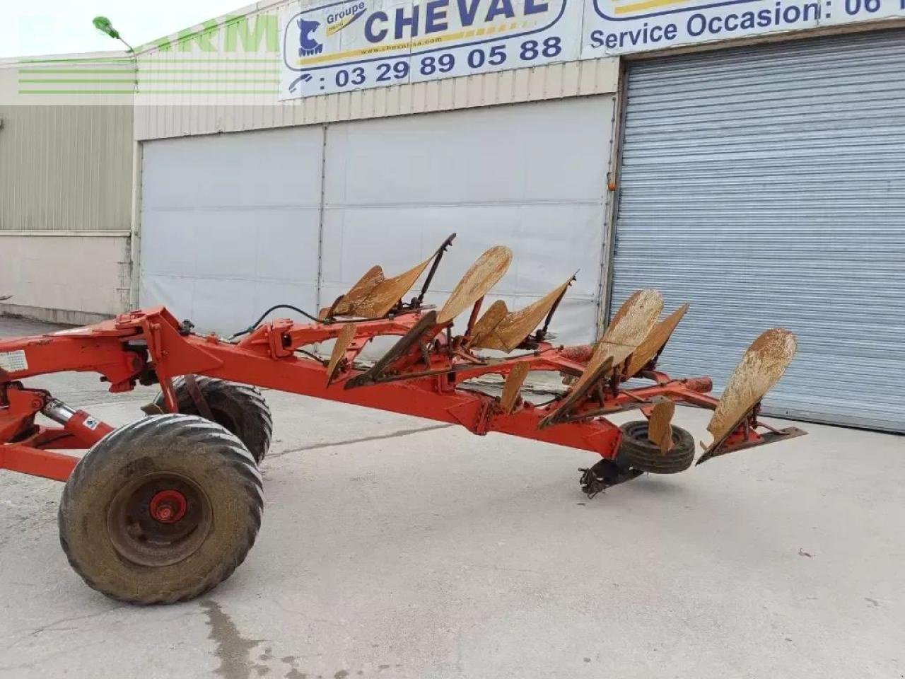 Pflug Türe ait Kuhn manager f8, Gebrauchtmaschine içinde CHAUVONCOURT (resim 11)