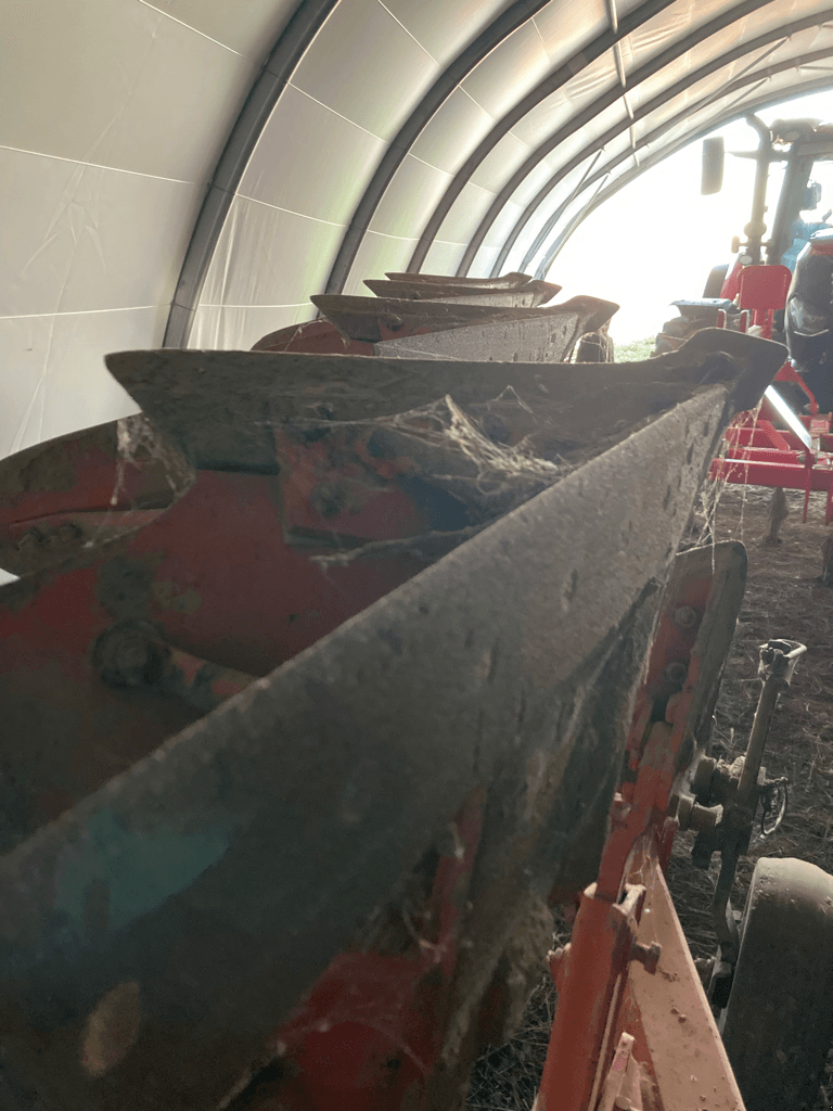 Pflug of the type Kuhn MASTER 100 4, Gebrauchtmaschine in ISIGNY-LE-BUAT (Picture 2)