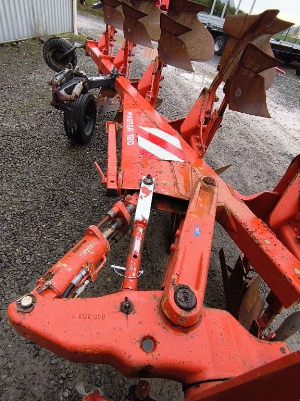 Pflug des Typs Kuhn master 120, Gebrauchtmaschine in Dol-de-Bretagne (Bild 5)