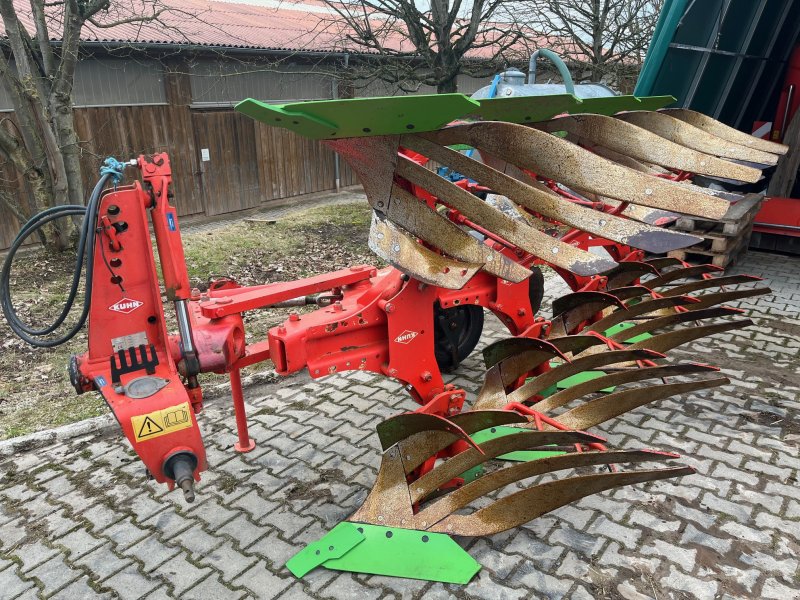 Kuhn MM 112 4T, Gebrauchtmaschine, Baujahr: 2008 (Bild 1) Pflug des Typs Kuhn MM 112 4T, Gebrauchtmaschine in Michelau (Bild 1)