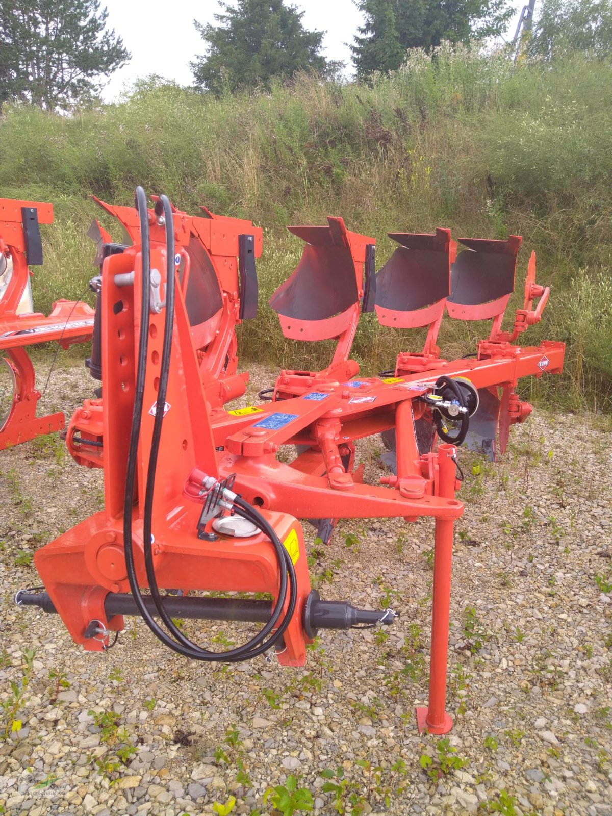 Pflug van het type Kuhn MM113/4 NSH 70/90 LP66, Neumaschine in Pegnitz-Bronn (Foto 1)