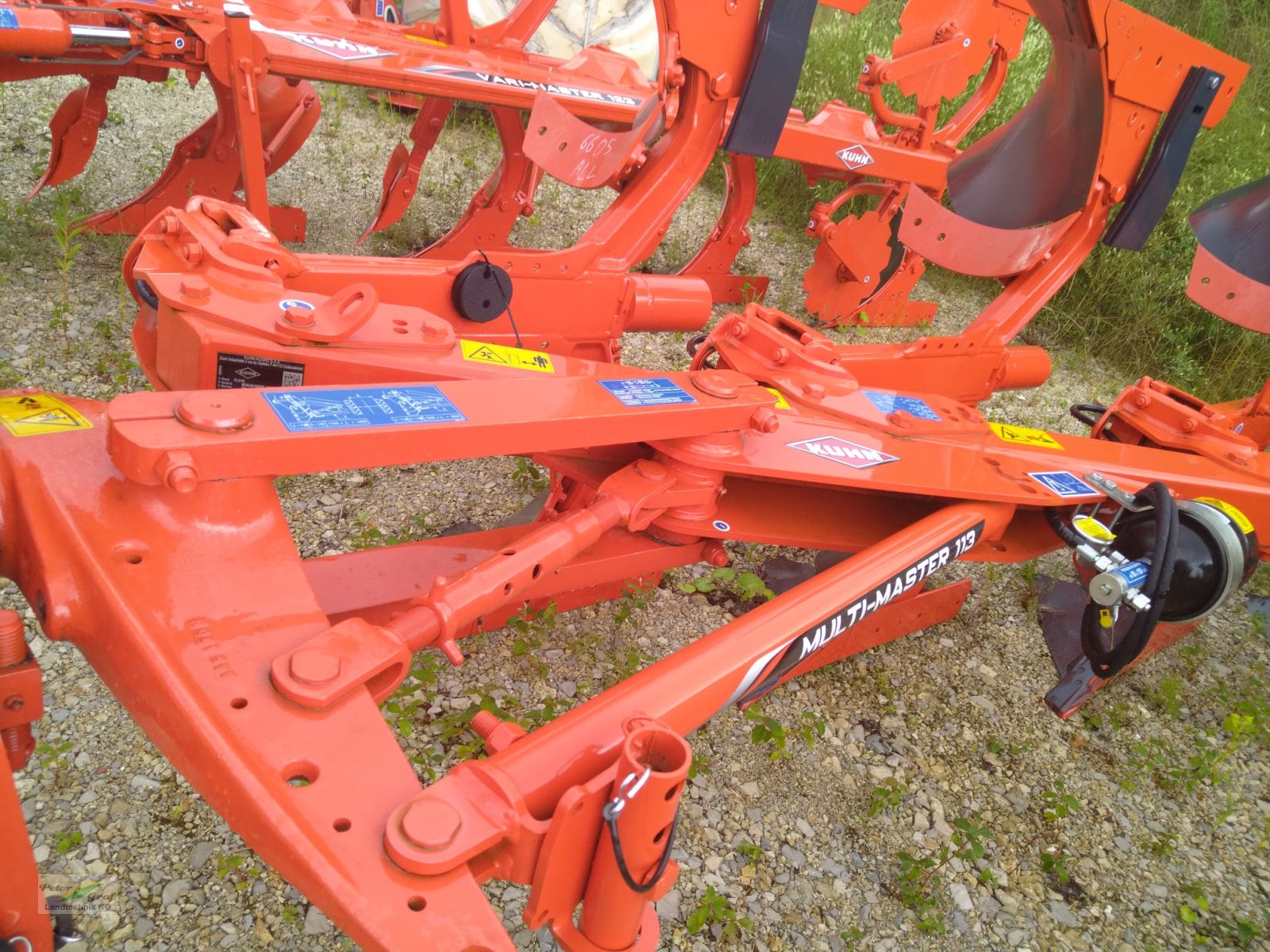 Pflug van het type Kuhn MM113/4 NSH 70/90 LP66, Neumaschine in Pegnitz-Bronn (Foto 3)