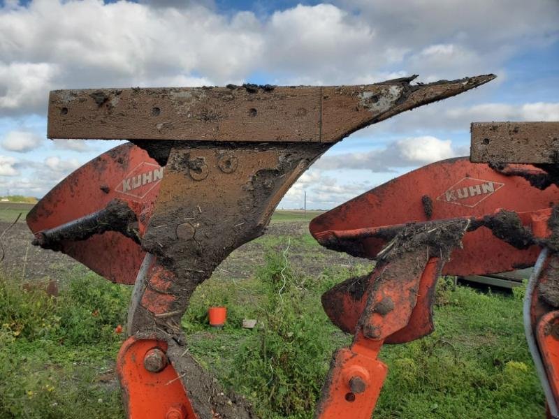 Pflug типа Kuhn MM122.5TR, Gebrauchtmaschine в BRAY en Val (Фотография 5)
