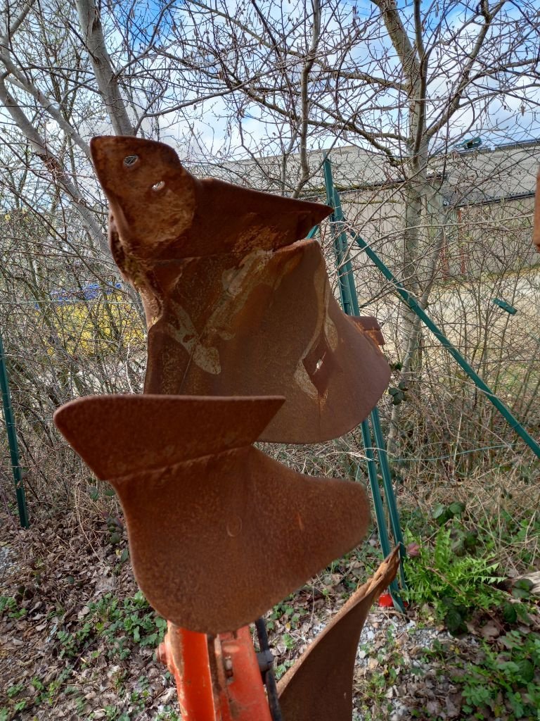 Pflug des Typs Kuhn Multi master 110, Gebrauchtmaschine in Calmont (Bild 4)