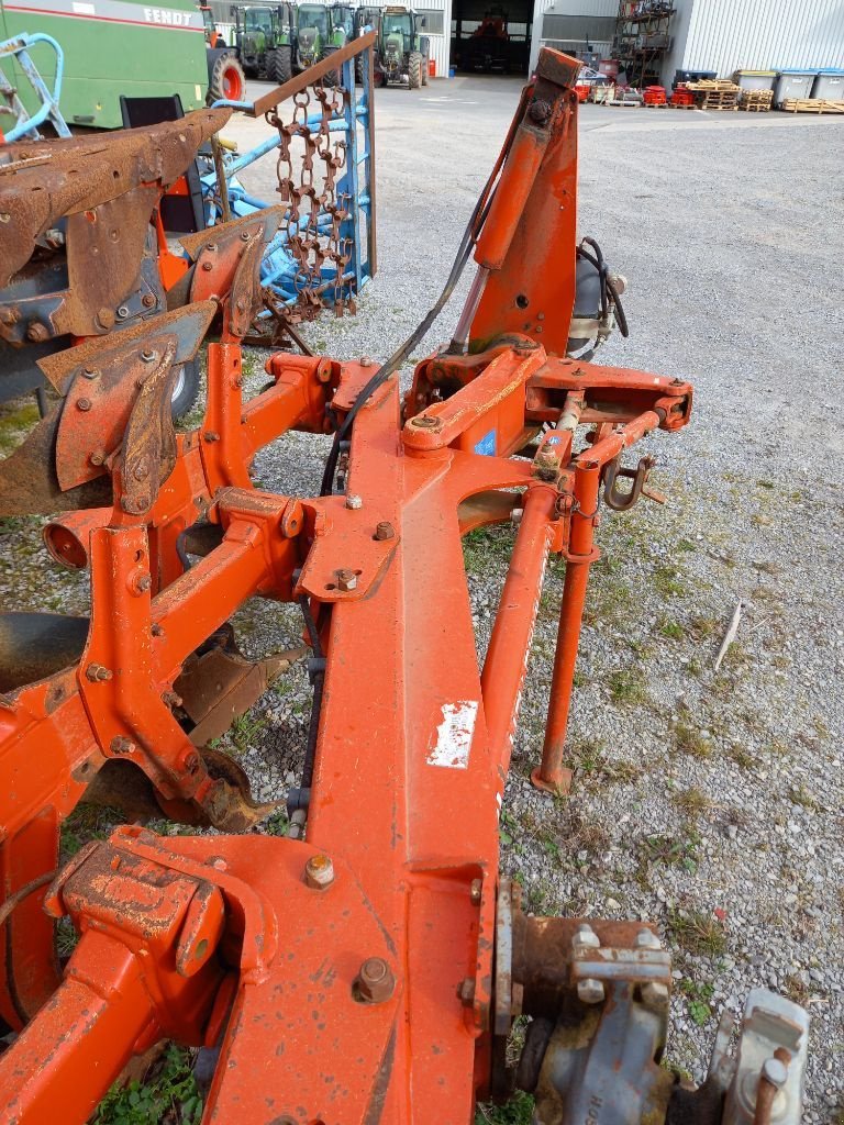 Pflug des Typs Kuhn Multi master 110, Gebrauchtmaschine in Calmont (Bild 6)