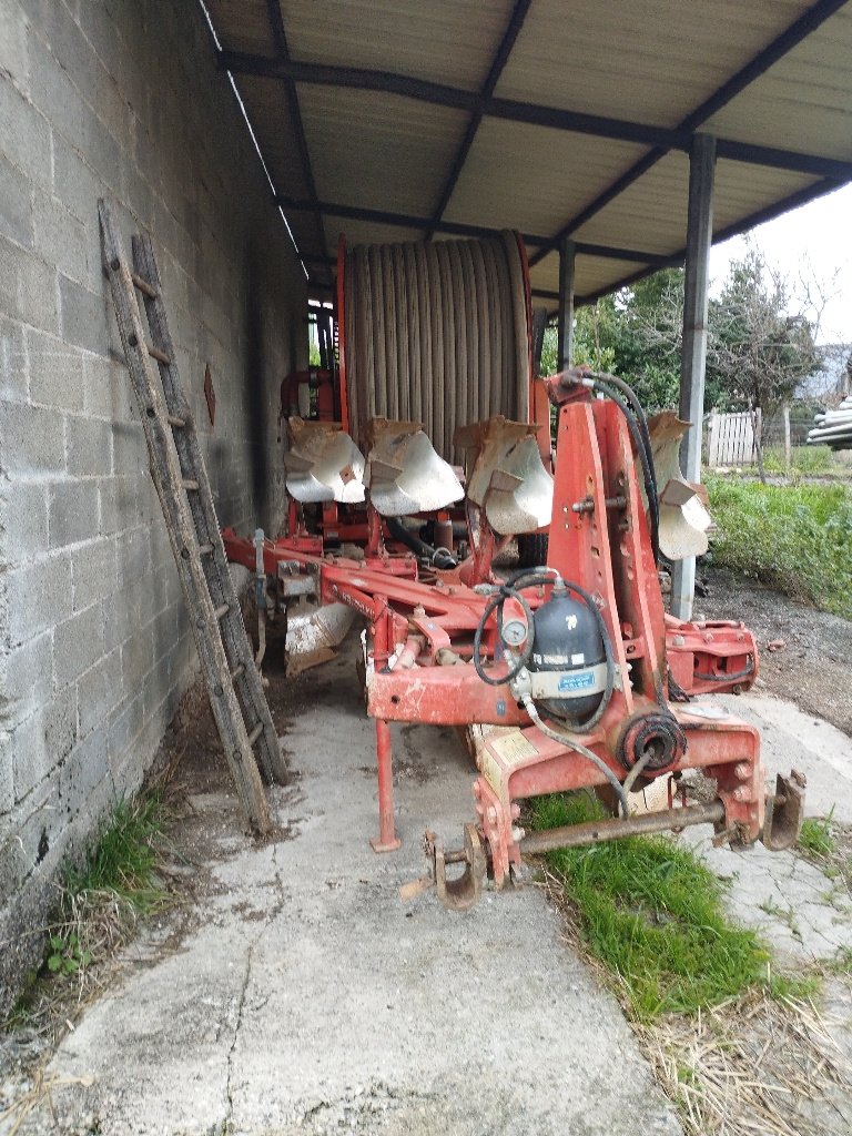 Pflug от тип Kuhn Multi master 110, Gebrauchtmaschine в Calmont (Снимка 1)