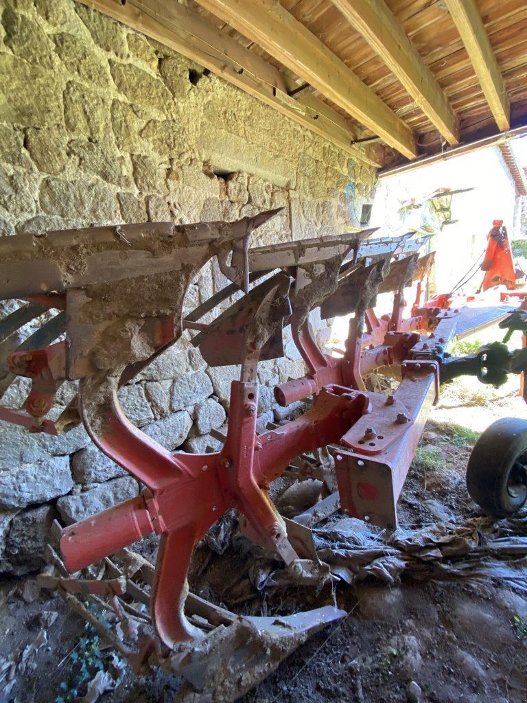 Pflug tip Kuhn Multi-Master 121, Gebrauchtmaschine in VERNOUX EN VIVARAIS (Poză 2)