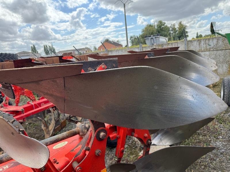 Pflug des Typs Kuhn MULTIMASTER 122, Gebrauchtmaschine in Richebourg (Bild 4)