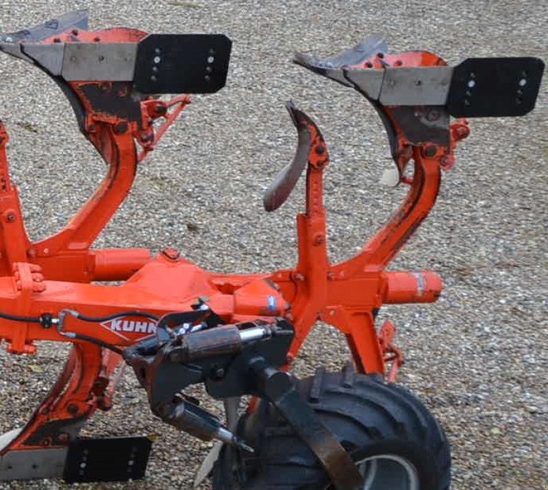 Pflug des Typs Kuhn Udbygningsfure Vari-Master 151-153 NSH med VL underplov, Gebrauchtmaschine in Vils, Mors (Bild 2)