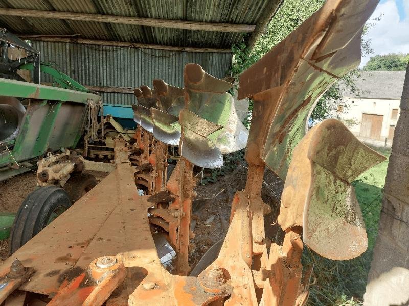 Pflug typu Kuhn VARI-M 121, Gebrauchtmaschine w STENAY (Zdjęcie 5)