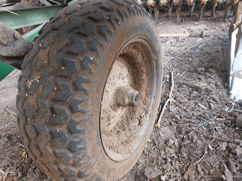 Pflug typu Kuhn VARI-M 121, Gebrauchtmaschine v STENAY (Obrázek 6)