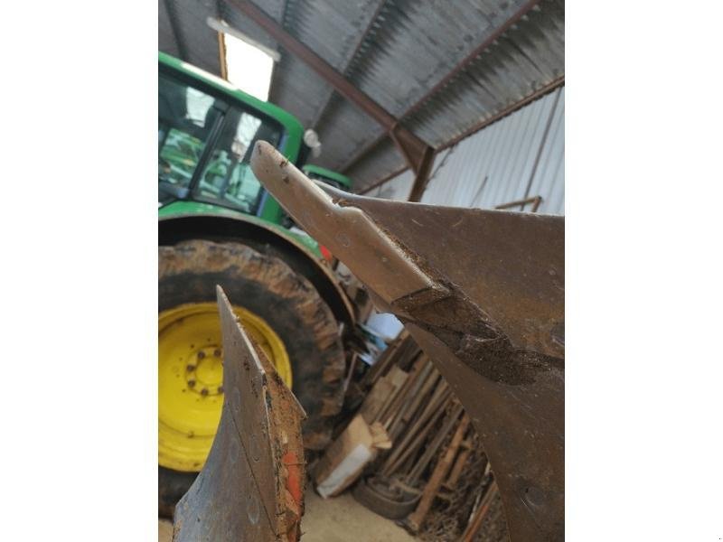 Pflug typu Kuhn VARI-M 152, Gebrauchtmaschine v PITHIVIERS Cedex (Obrázek 5)