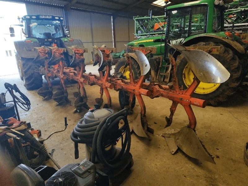 Pflug typu Kuhn VARI-M 152, Gebrauchtmaschine v PITHIVIERS Cedex (Obrázek 2)