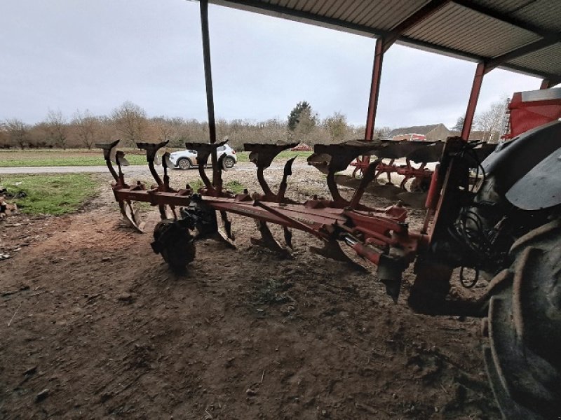 Pflug za tip Kuhn VARI-M 153, Gebrauchtmaschine u PITHIVIERS Cedex (Slika 3)