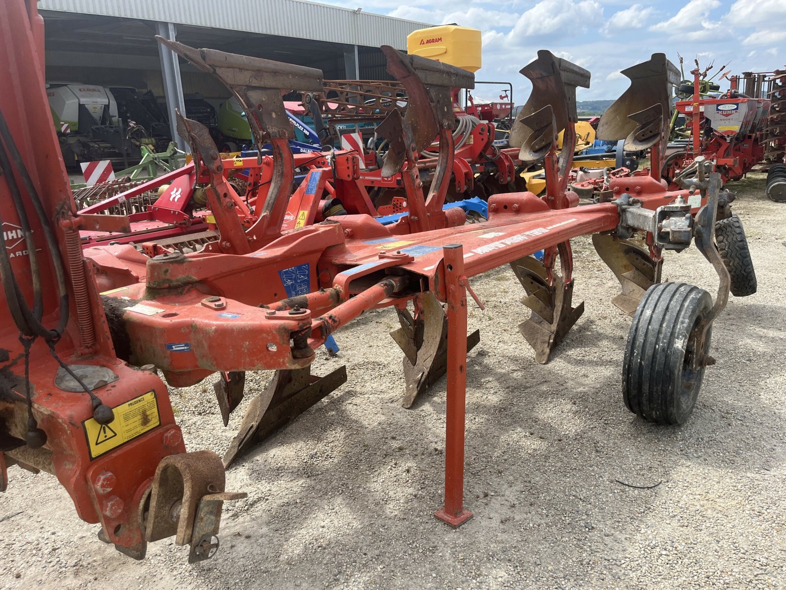 Pflug za tip Kuhn VARI MASTER 120-4ENS, Gebrauchtmaschine u PONTIVY (Slika 5)