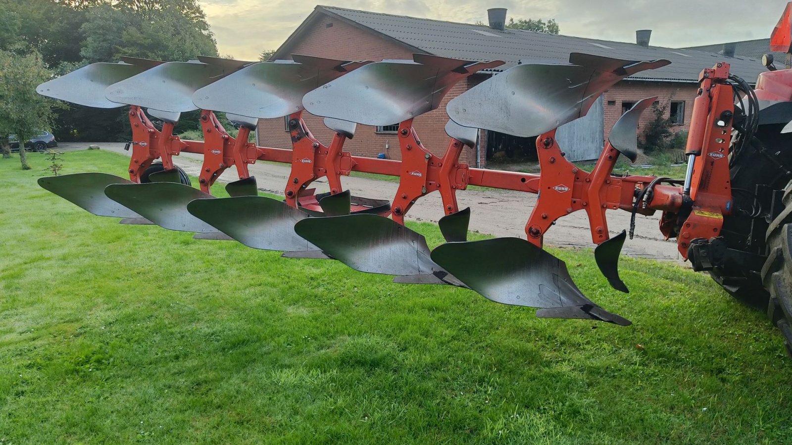 Pflug типа Kuhn Vari Master 121 NSH 5 furet, Gebrauchtmaschine в Egtved (Фотография 1)