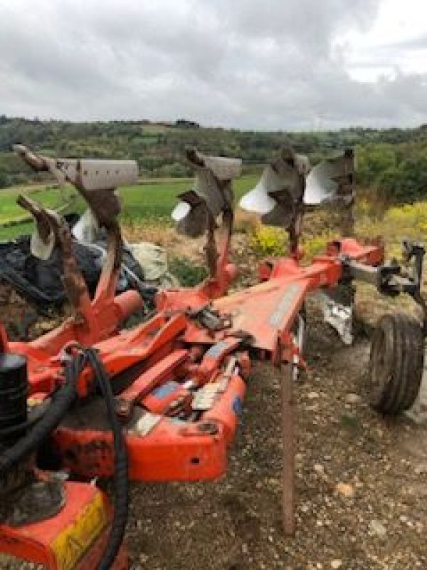 Pflug του τύπου Kuhn VARI MASTER 123 NSH, Gebrauchtmaschine σε ST MARTIN EN HAUT (Φωτογραφία 1)