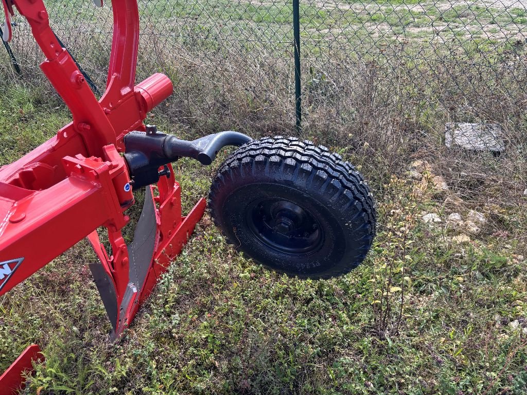 Pflug del tipo Kuhn VARI-MASTER 123, Gebrauchtmaschine In CAILLOUET-ORGEVILLE (Immagine 5)