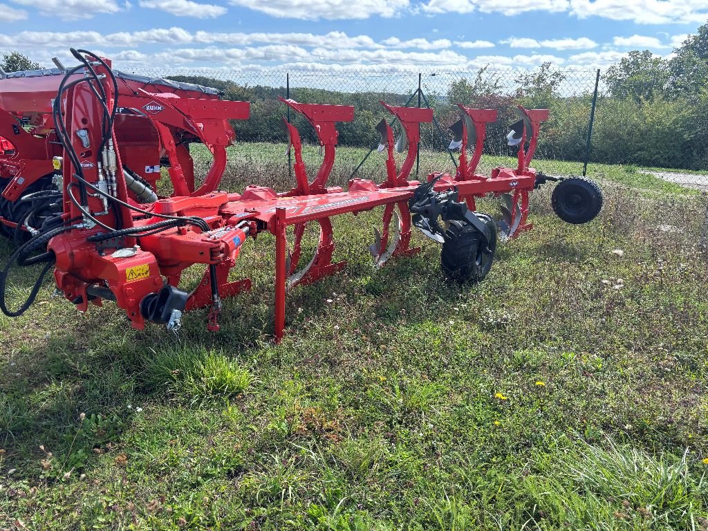 Pflug del tipo Kuhn VARI-MASTER 123, Gebrauchtmaschine In CAILLOUET-ORGEVILLE (Immagine 2)