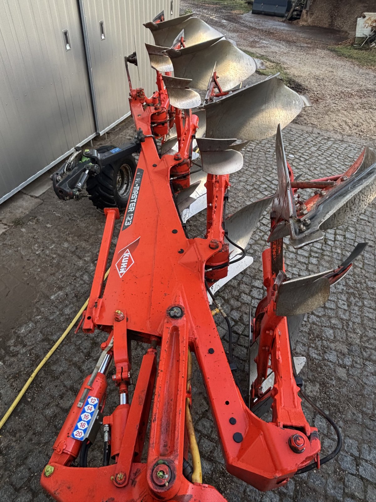 Pflug типа Kuhn Vari Master 123, Gebrauchtmaschine в Pottenstein (Фотография 3)