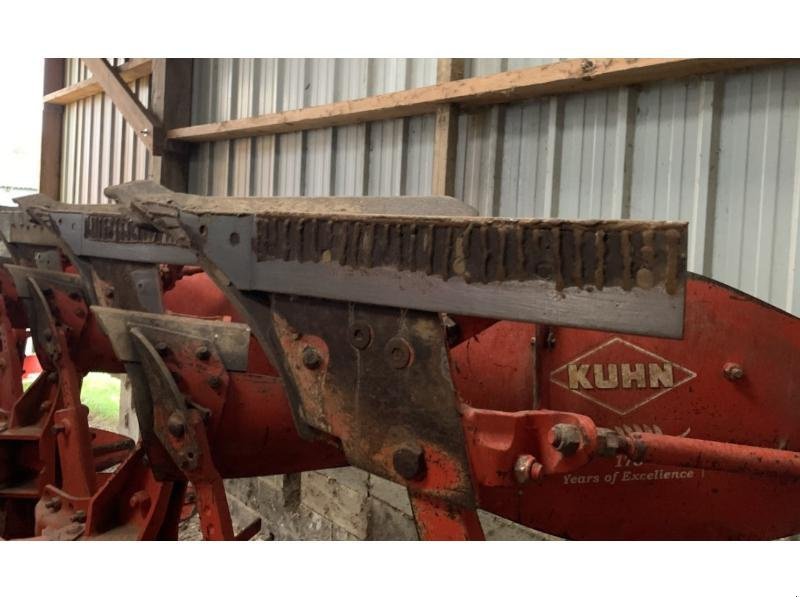 Pflug des Typs Kuhn VARI MASTER 151, Gebrauchtmaschine in ROYE (Bild 10)