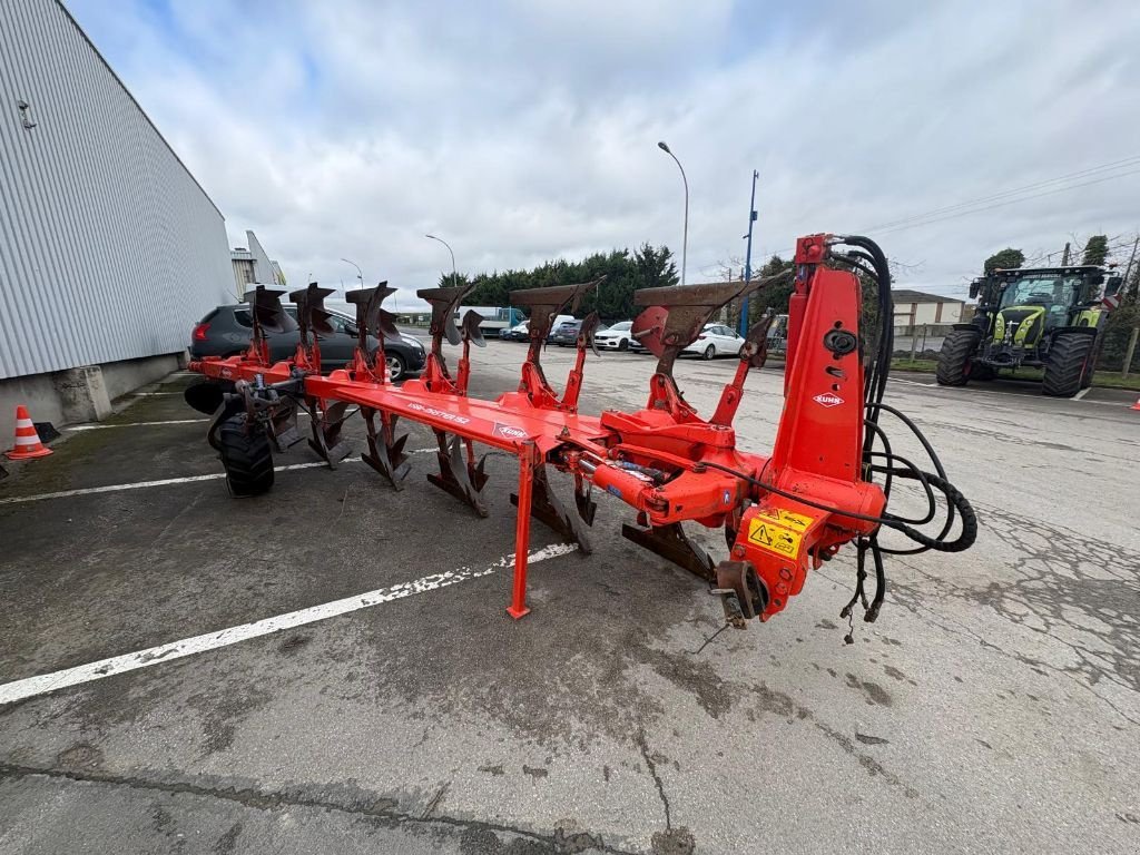Pflug του τύπου Kuhn Vari master 152, Gebrauchtmaschine σε SALEUX (Φωτογραφία 1)