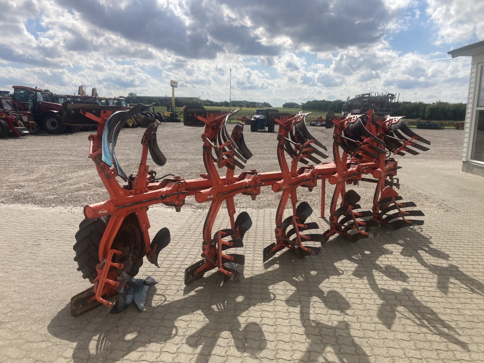 Pflug des Typs Kuhn VARI-MASTER 153 4+1, Gebrauchtmaschine in Thisted (Bild 4)