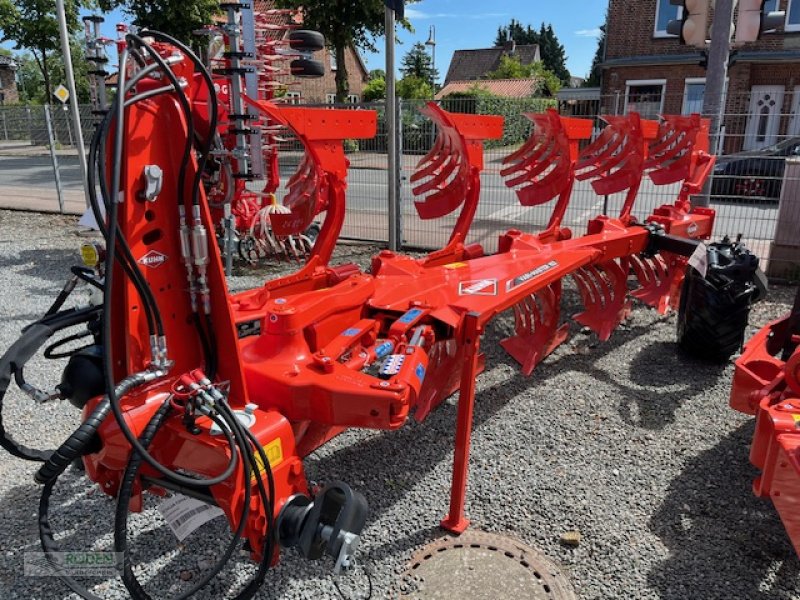 Pflug of the type Kuhn Vari Master 153 4E+1, Neumaschine in Lensahn (Picture 2)