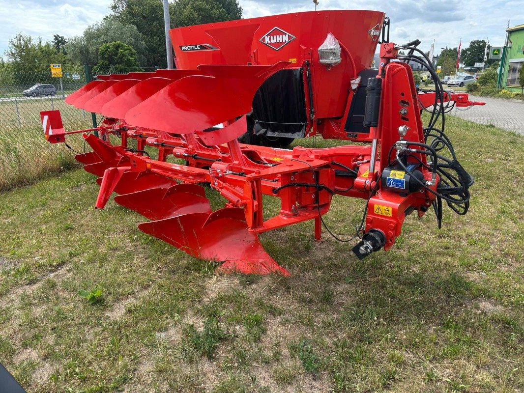 Pflug Türe ait Kuhn Vari-Master 153 5 (4E+1), Neumaschine içinde Plau am See / OT Klebe (resim 4)