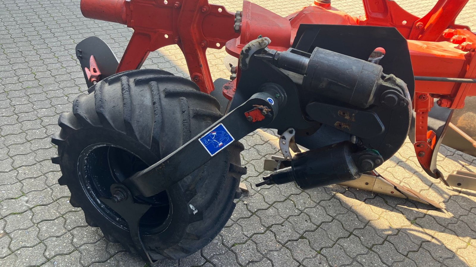 Pflug van het type Kuhn Vari-Master 153, Gebrauchtmaschine in Hurup Thy (Foto 4)