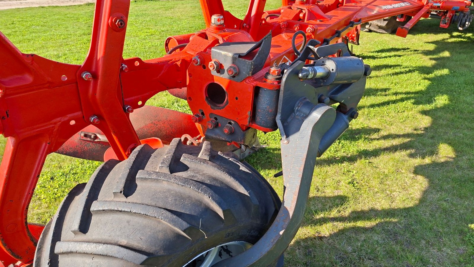 Pflug du type Kuhn Vari-Master 153, Gebrauchtmaschine en Nykøbing Mors (Photo 3)