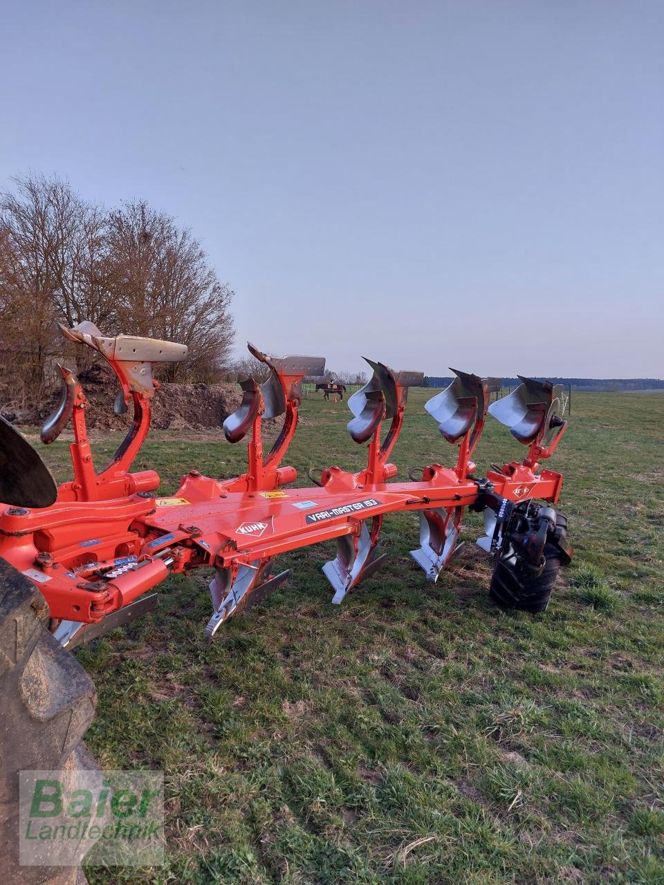 Pflug του τύπου Kuhn Vari-Master 153, Gebrauchtmaschine σε OBERNDORF-HOCHMOESSINGEN (Φωτογραφία 1)