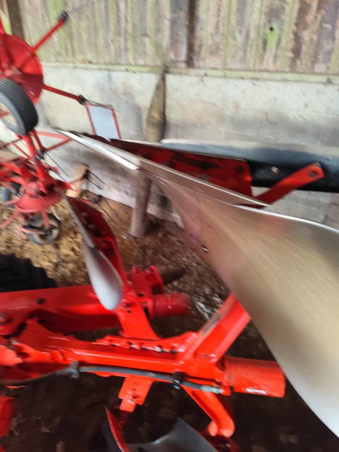 Pflug του τύπου Kuhn VARI-MASTER 153, Gebrauchtmaschine σε Le Horps (Φωτογραφία 7)