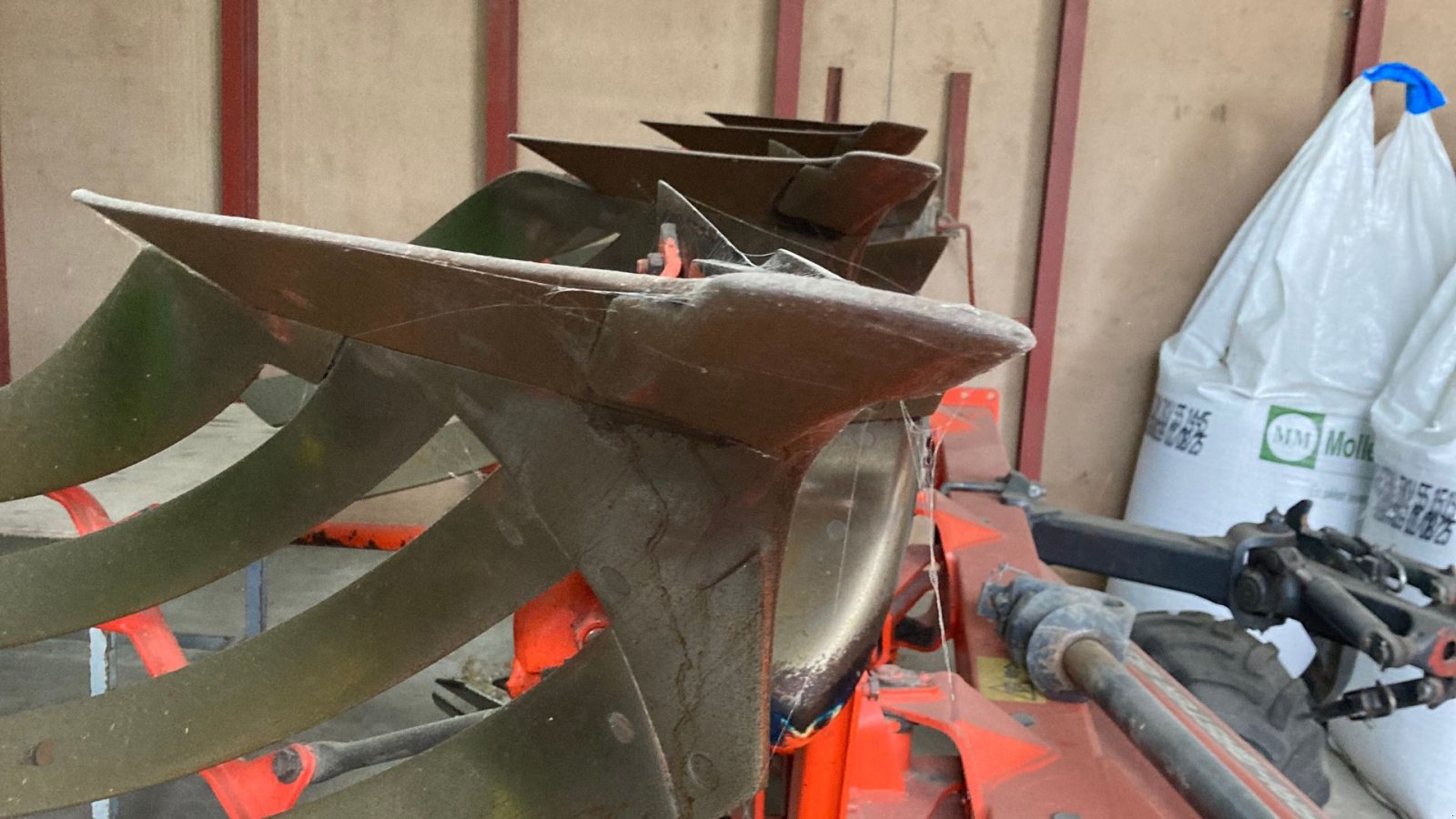 Pflug Türe ait Kuhn Vari-Master 153, Gebrauchtmaschine içinde Løkken (resim 4)