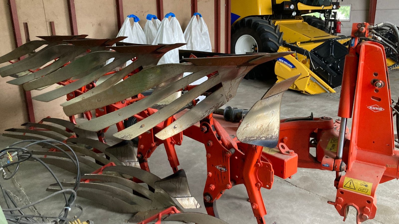 Pflug Türe ait Kuhn Vari-Master 153, Gebrauchtmaschine içinde Løkken (resim 1)