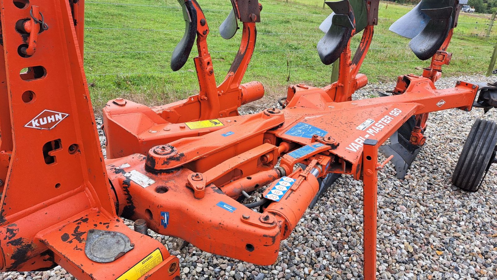 Pflug vrste Kuhn Vari Master, Gebrauchtmaschine v Rønnede (Slika 1)