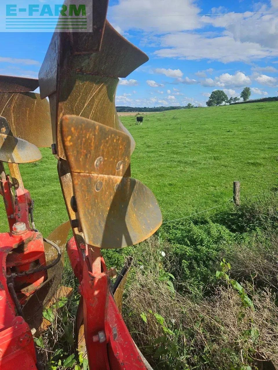 Pflug Türe ait Kuhn varimaster 152, Gebrauchtmaschine içinde CHAUVONCOURT (resim 8)