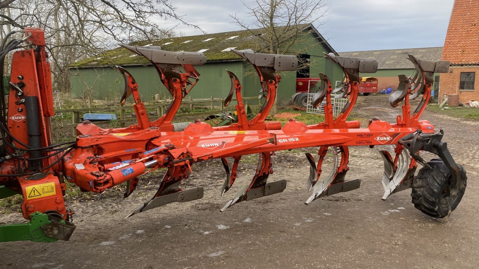 Pflug a típus Kuhn VARIMASTER 152, Gebrauchtmaschine ekkor: øster ulslev (Kép 4)