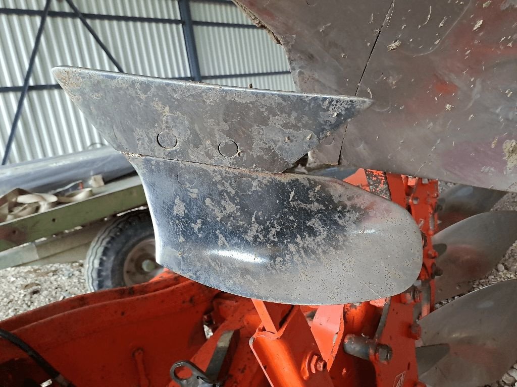 Pflug des Typs Kuhn VARIMASTER 152, Gebrauchtmaschine in CHEMAUDIN ET VAUX (Bild 9)