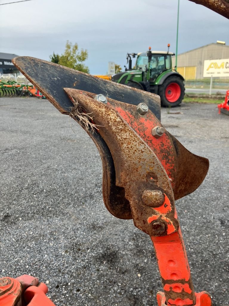 Pflug del tipo Kuhn VARIMASTER 153, Gebrauchtmaschine In MORLHON LE HAUT (Immagine 10)