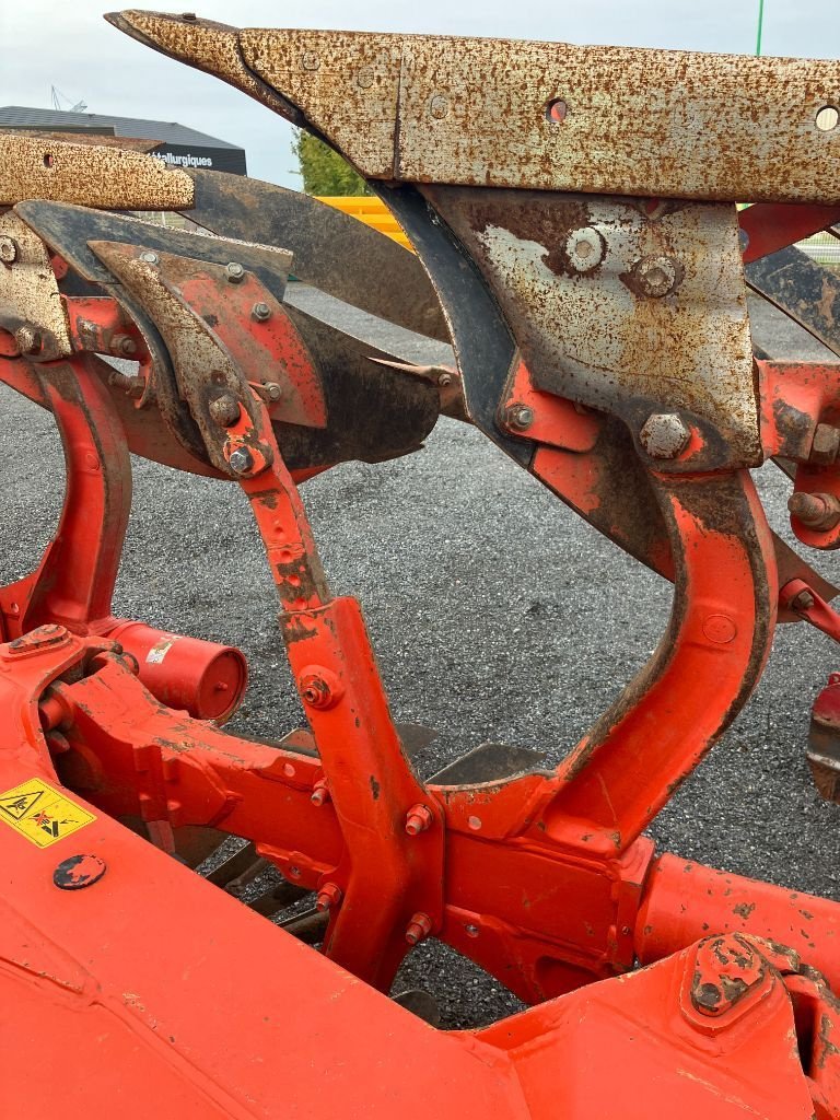 Pflug del tipo Kuhn VARIMASTER 153, Gebrauchtmaschine In MORLHON LE HAUT (Immagine 11)