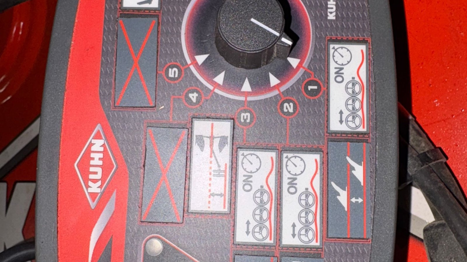 Pflug of the type Kuhn Varimaster L Med pakker på - plovet 500 ha, Gebrauchtmaschine in Løgstør (Picture 9)