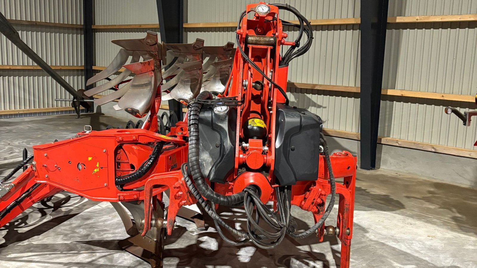 Pflug of the type Kuhn Varimaster L Med pakker på - plovet 500 ha, Gebrauchtmaschine in Løgstør (Picture 2)