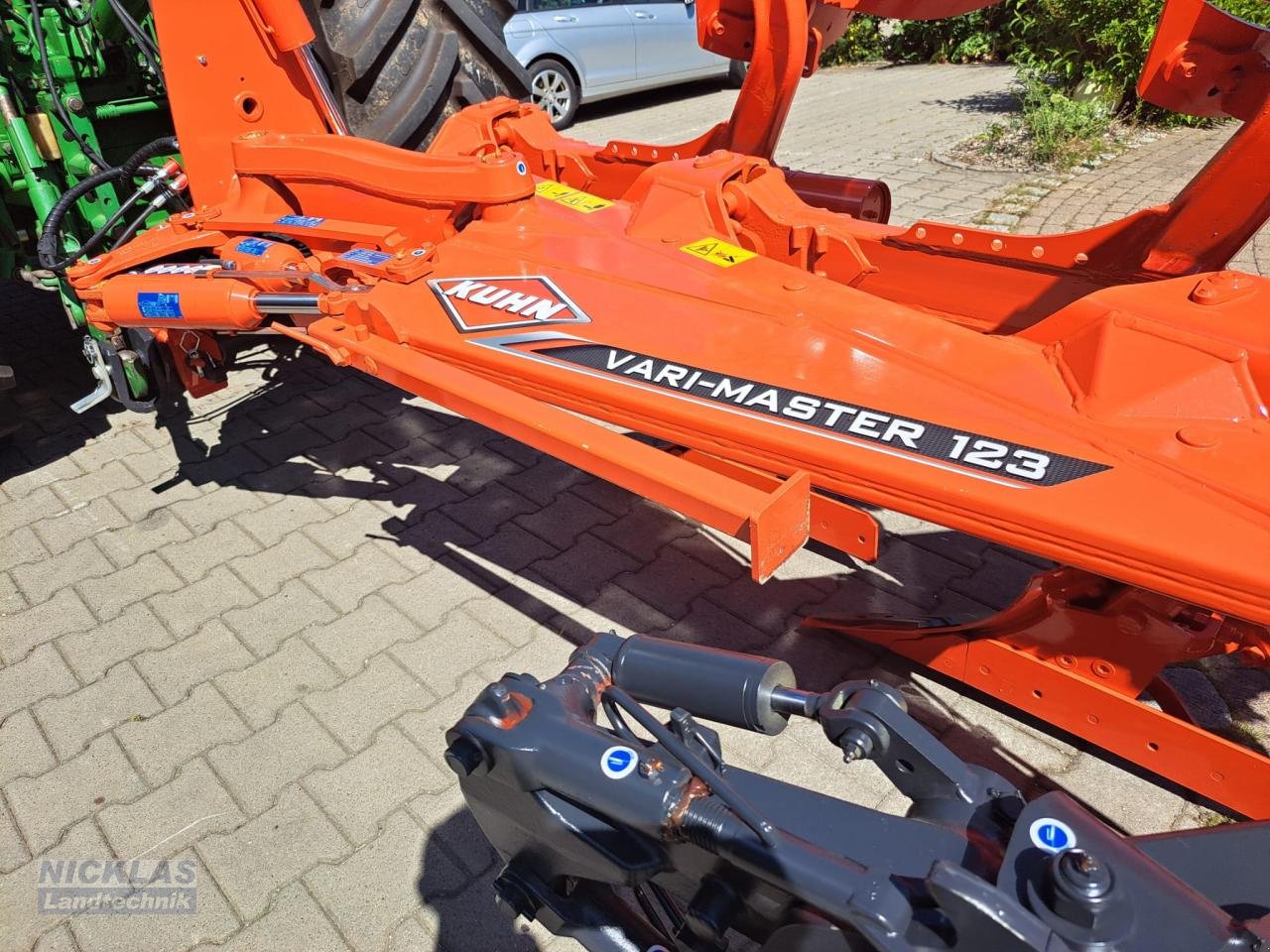 Pflug типа Kuhn VM 123 4E/5H 90, Neumaschine в Schirradorf (Фотография 7)