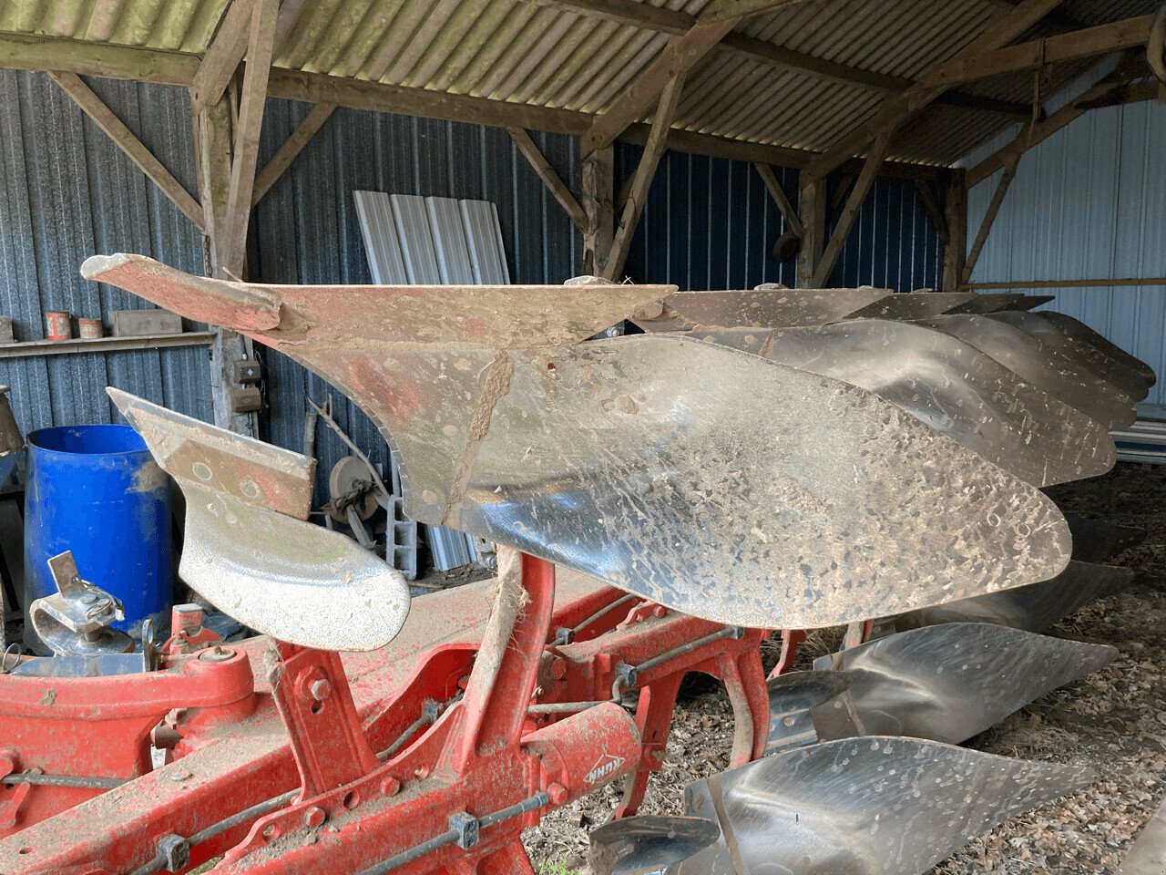 Pflug Türe ait Kuhn VM 123 5  VARILARGE 700 HA !!, Gebrauchtmaschine içinde PONTIVY (resim 6)